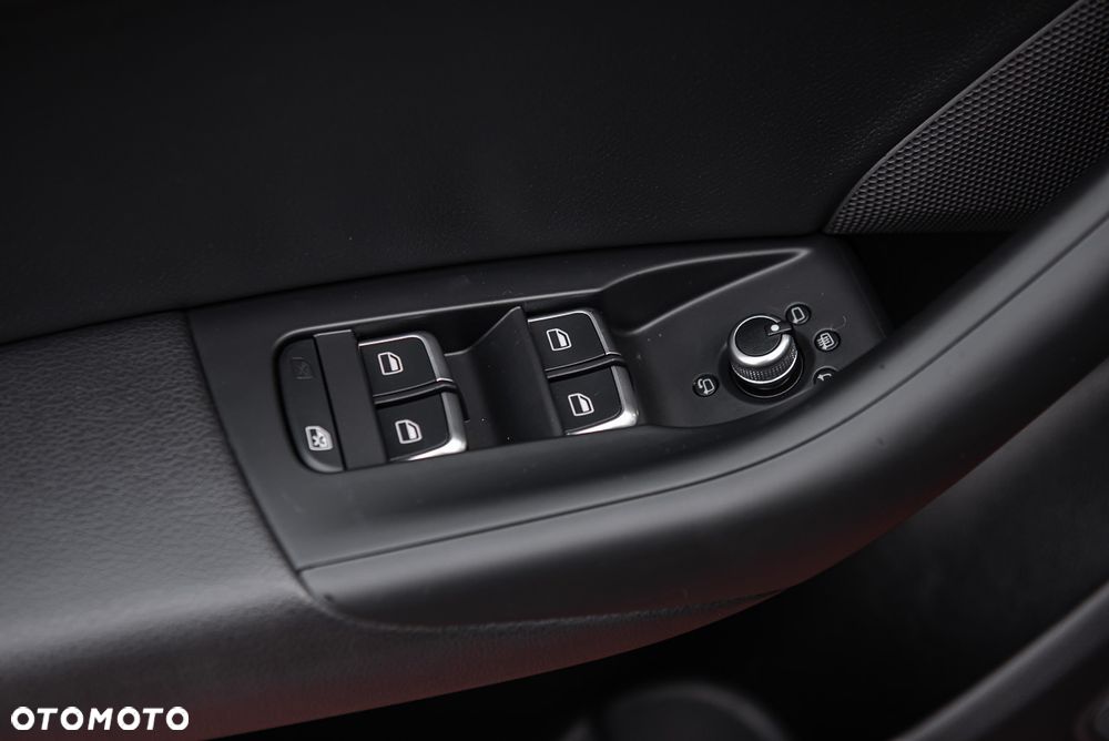 Audi Q3 2.0 TFSI Quattro S tronic - 16