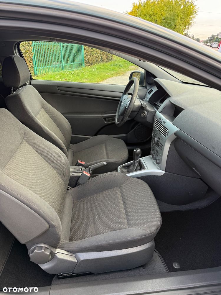 Opel Astra GTC 1.4 Catch me now - 27