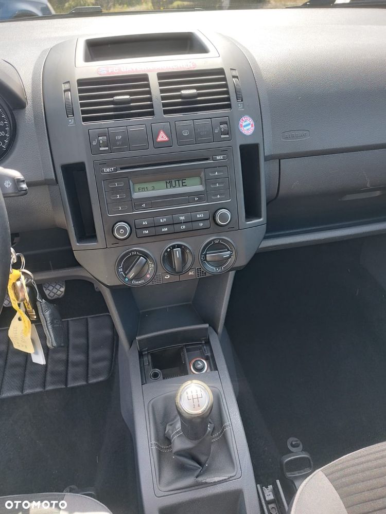 Volkswagen Polo - 15