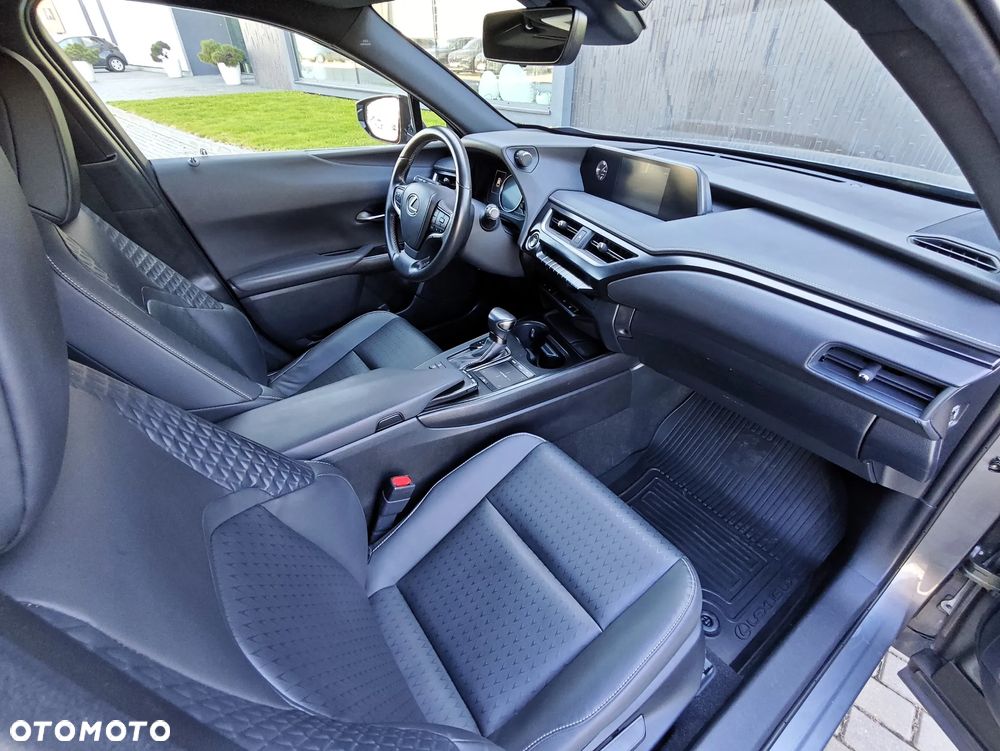 Lexus UX 200 GPF F Impression 2WD - 4