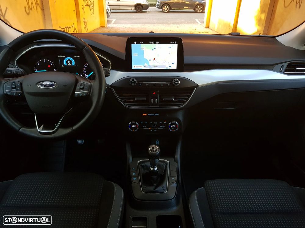 Ford Focus SW 1.5 TDCi EcoBlue Business - 15