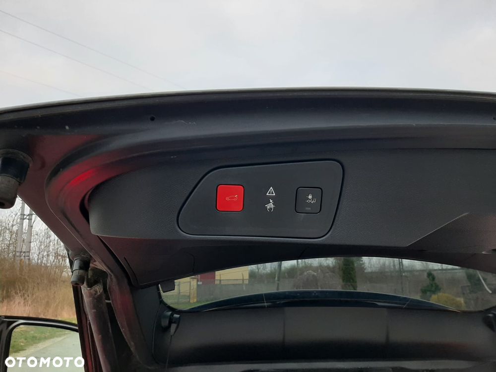 Peugeot 3008 BlueHDi 130 Stop & Start EAT8 Crossway - 11