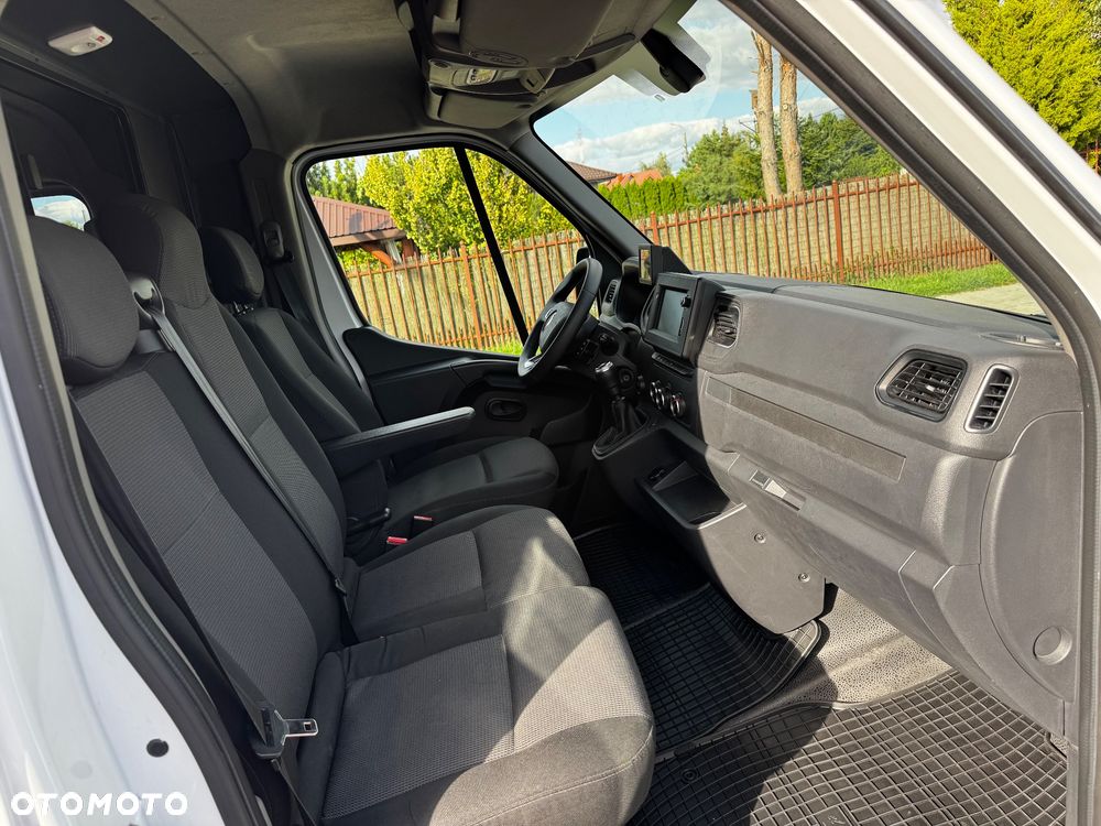 Renault Master - 18