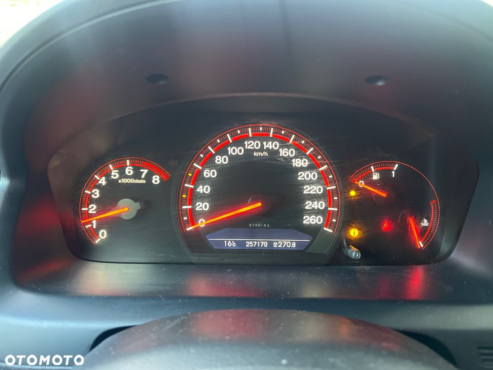 Honda Accord 2.0 Executive - 12
