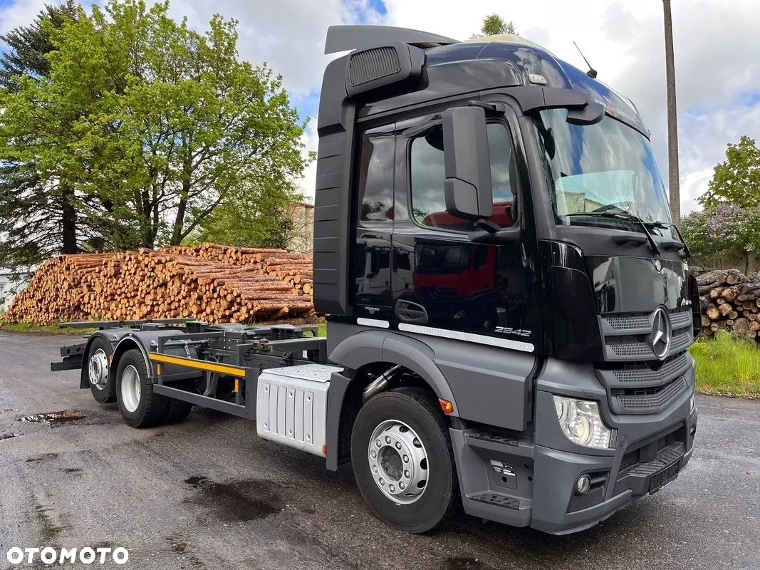 Mercedes-Benz ACTROS 2545L / 2542L | STREAMSPACE | FIRANKA 7.30 m - 24