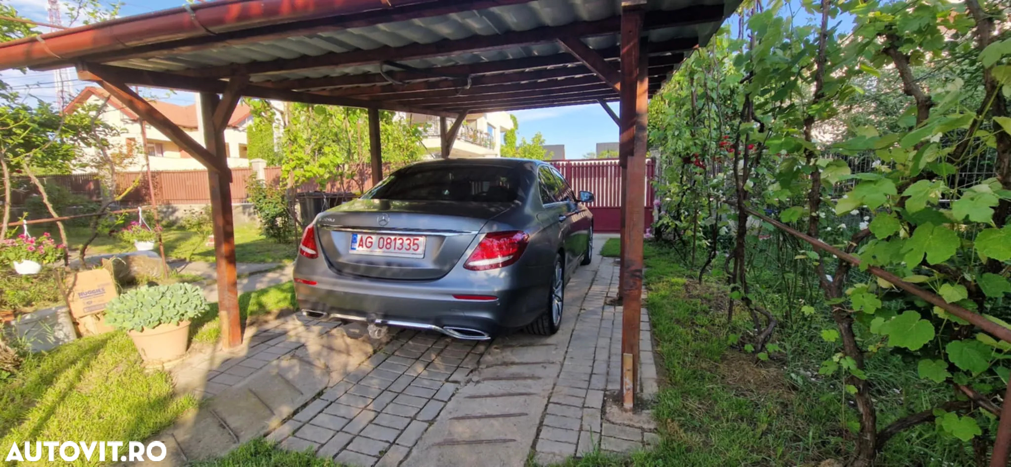 Mercedes-Benz E 220 d 4Matic 9G-TRONIC Sportstyle Edition - 6