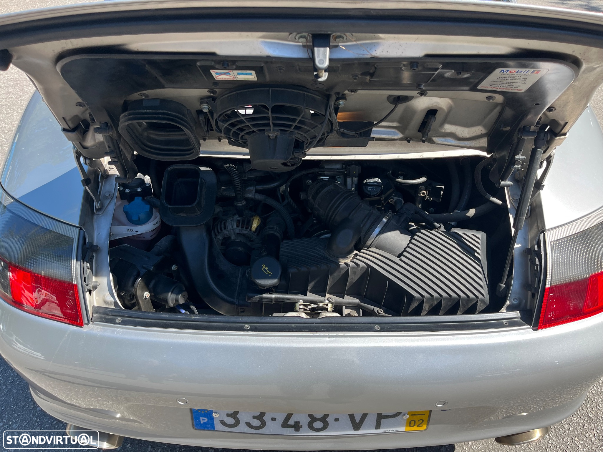 Porsche 911 (996) Carrera 4 - 10