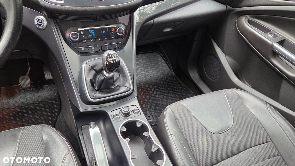 Ford Kuga 2.0 TDCi 4x4 Titanium - 20