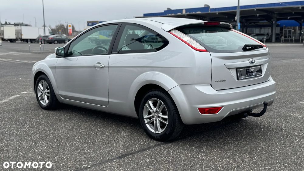 Ford Focus 1.6 16V Style+ - 3