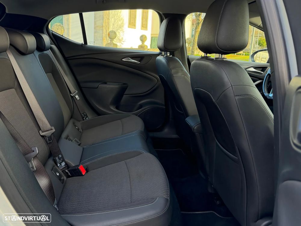 Opel Astra 1.0 Innovation S/S - 10