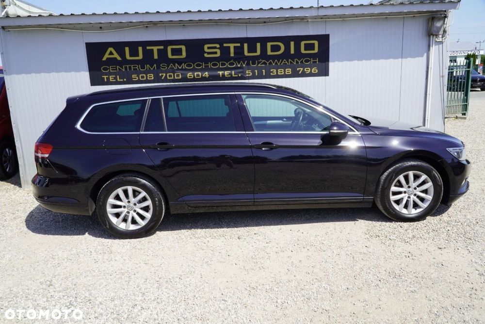 Volkswagen Passat - 30