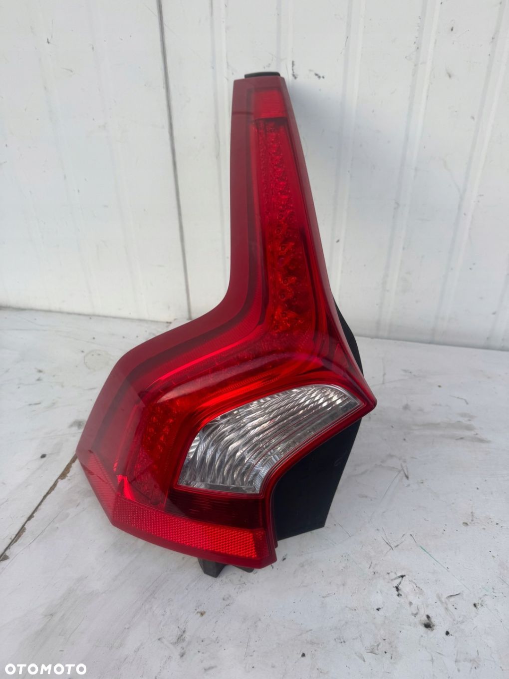 LAMPA LEWA TYŁ TYLNA VOLVO V60 31214963 - WAWA - 1