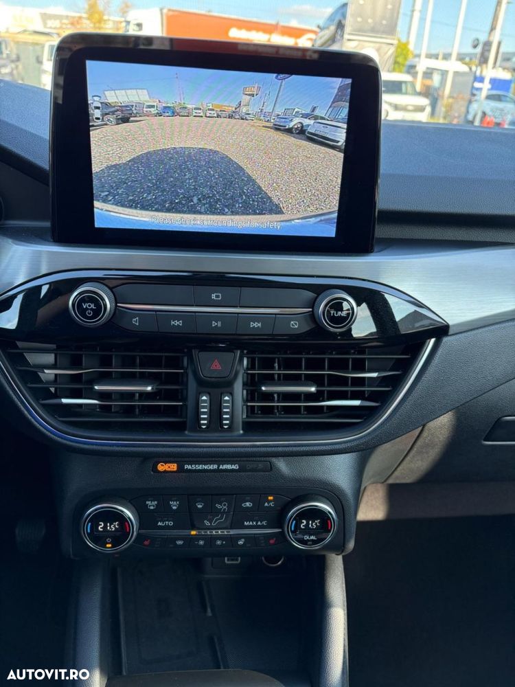 Ford Kuga - 11