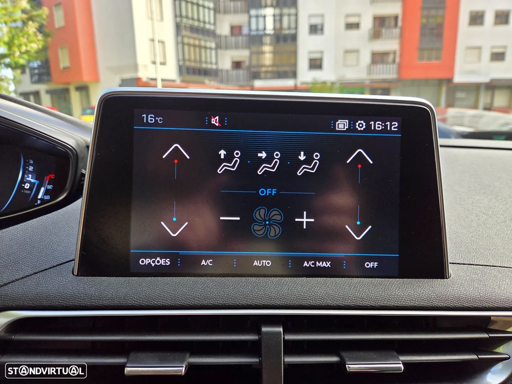 Peugeot 3008 PureTech 130 Stop & Start GPF EAT8 Allure - 36