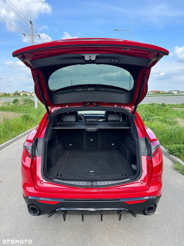 Alfa Romeo Stelvio 2.0 Turbo 16V AT8-Q4 Veloce Ti - 30