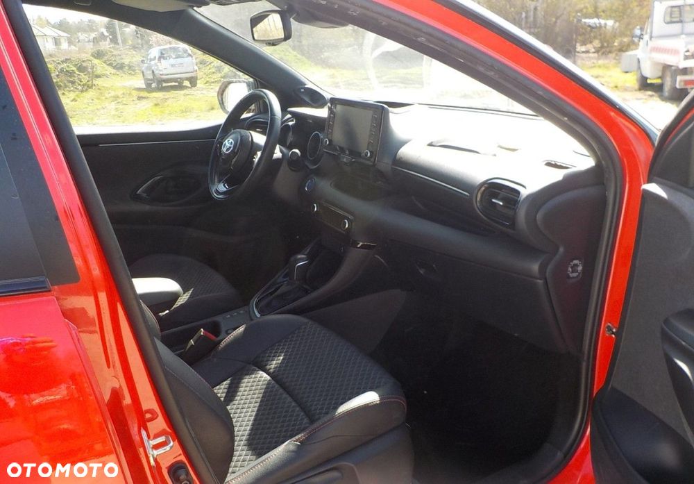 Toyota Yaris - 22