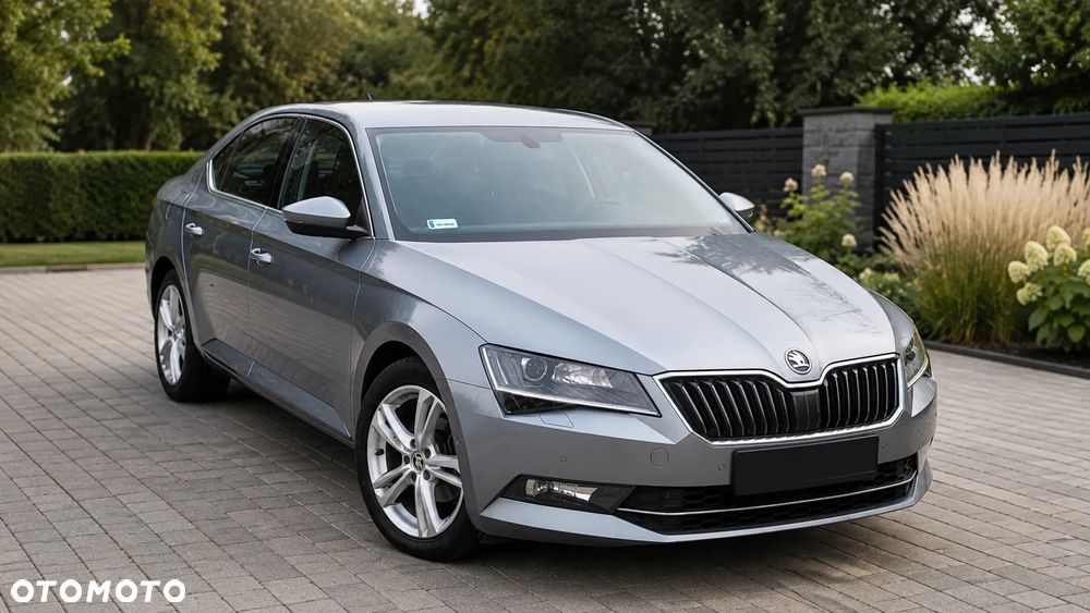 Skoda Superb 2.0 TDI Ambition DSG - 4