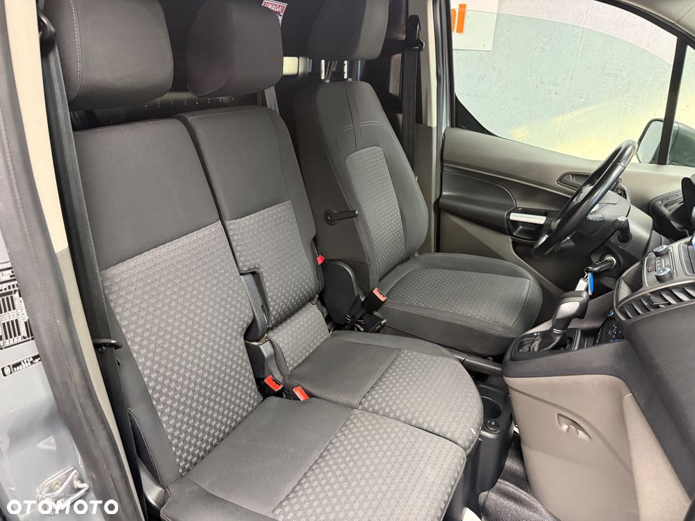 Ford Transit Connect - 8