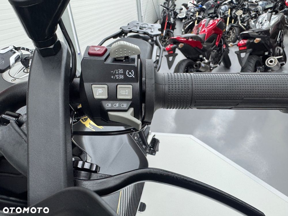 VOGE 900DSX - 21