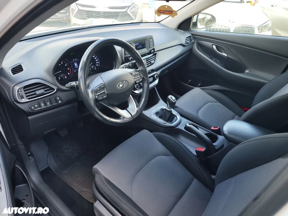 Hyundai i30 1.5 110CP 5DR M/T Comfort - 9