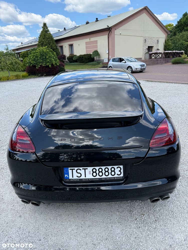 Porsche Panamera 4S - 5