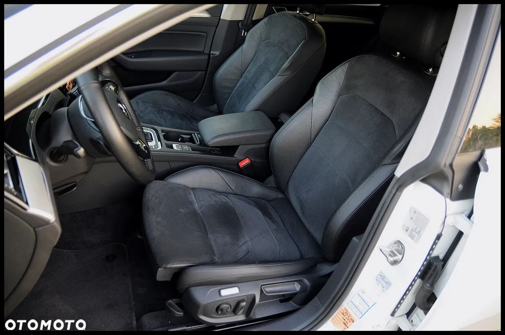 Volkswagen Arteon 2.0 TDI SCR 4Motion DSG R-Line - 25