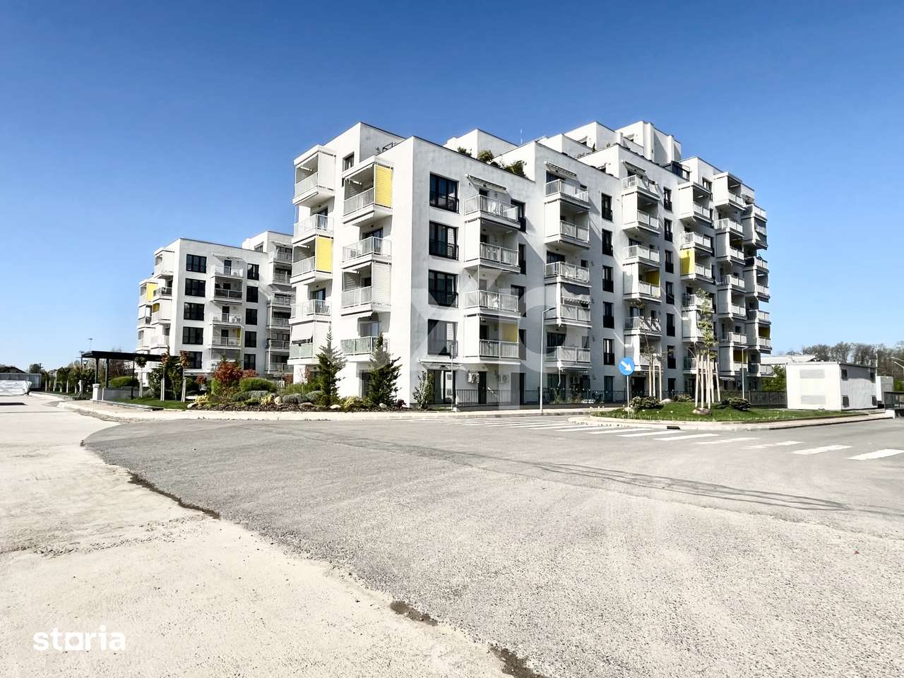 De vanzare apartament 2 camere parcare subterana piscina exterioara Mo — fotografia 3