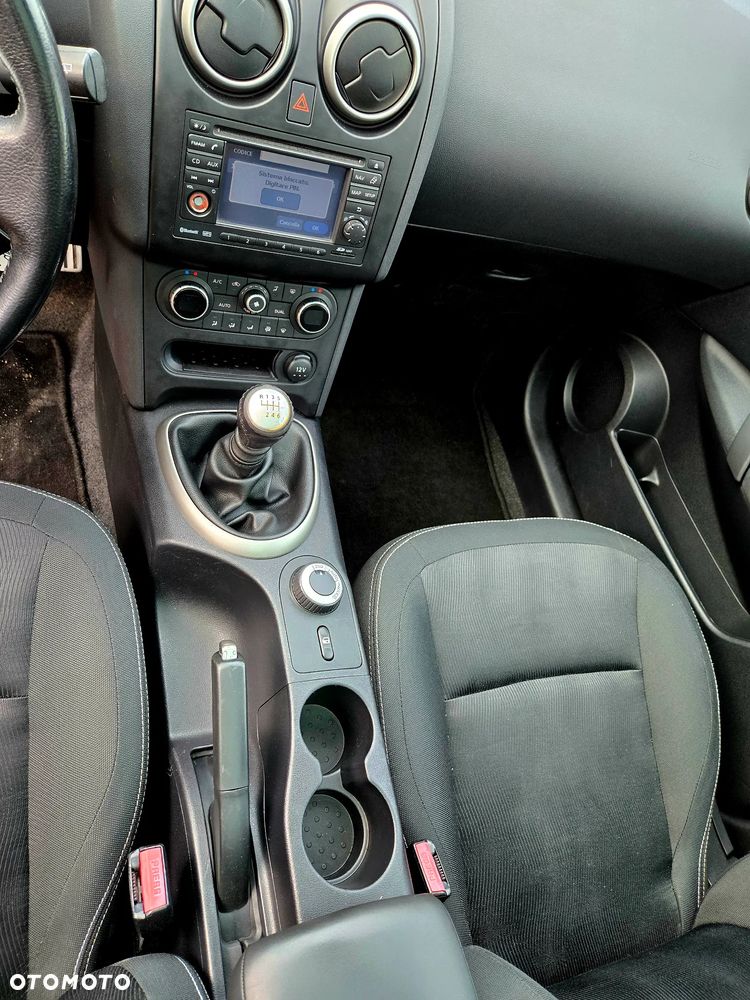 Nissan Qashqai 2.0 dCi 4 x 4 DPF acenta - 17