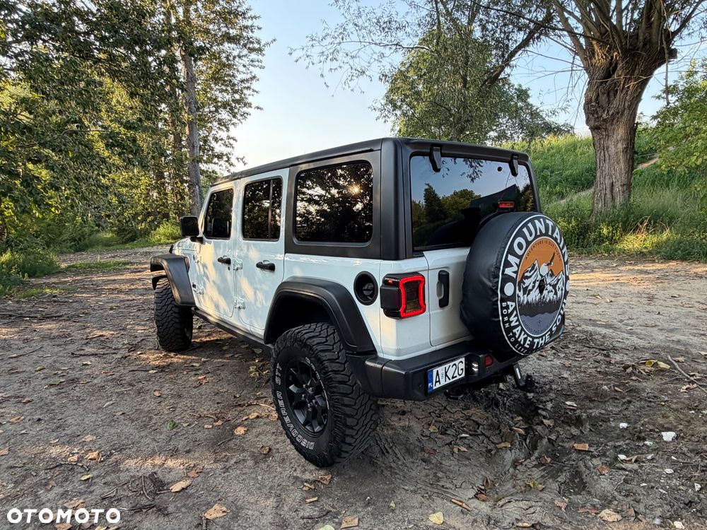 Jeep Wrangler - 13