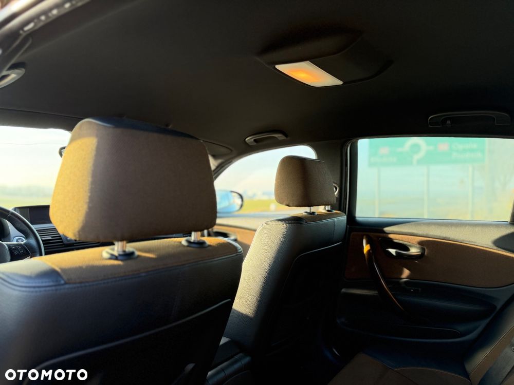 BMW Seria 1 120d - 25