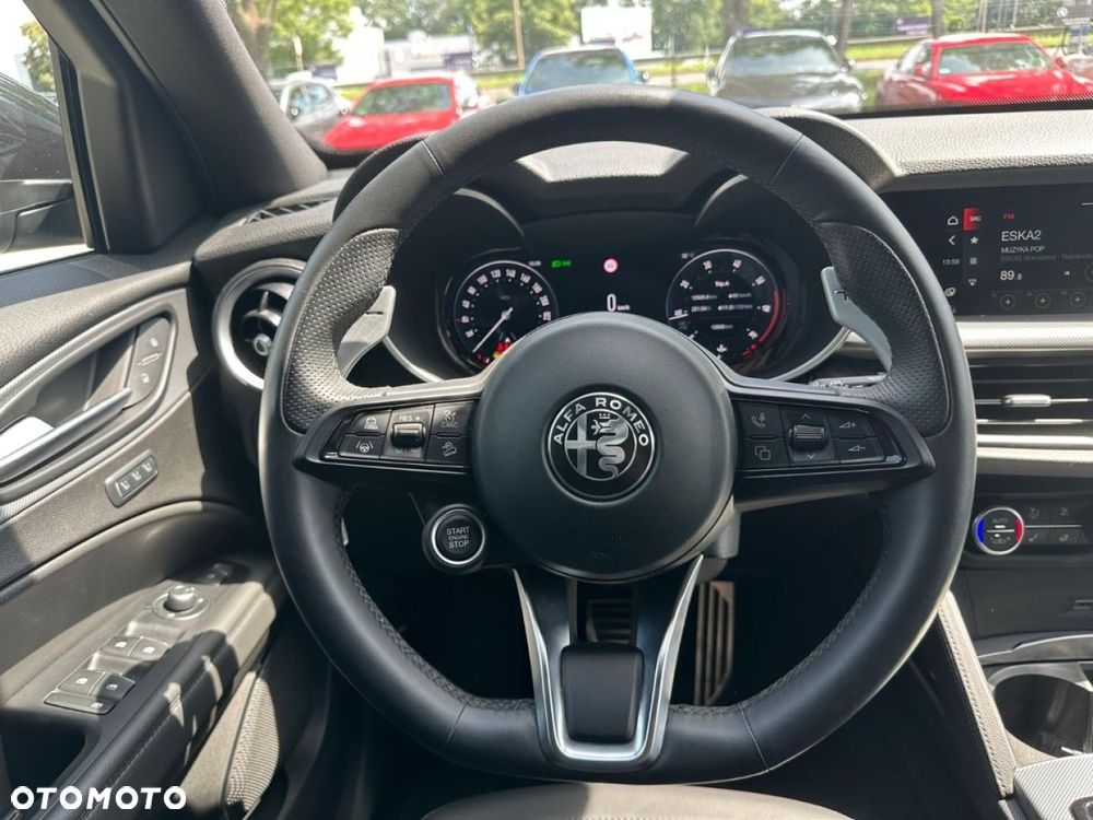 Alfa Romeo Stelvio - 11