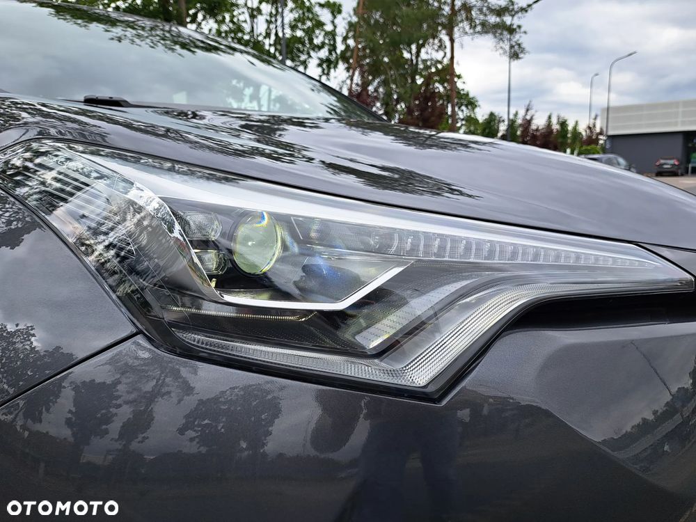 Toyota C-HR Lounge - 13
