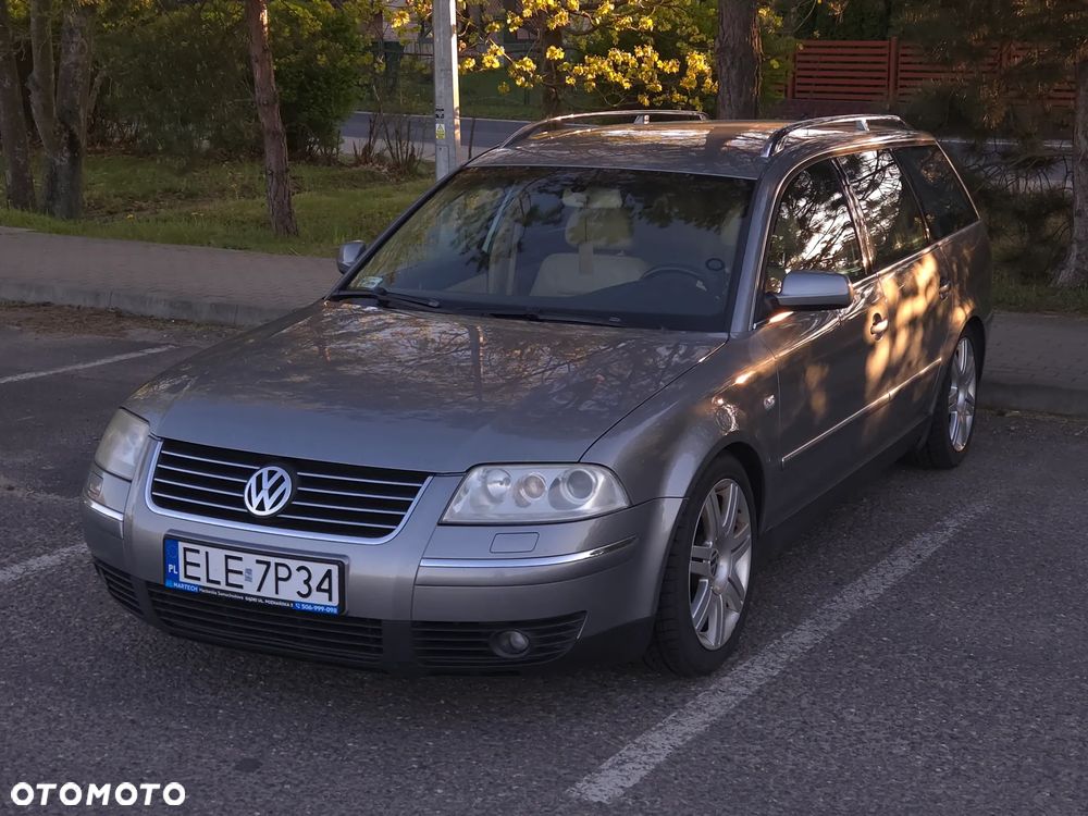 Volkswagen Passat 2.8 V6 4Mot Highline - 3