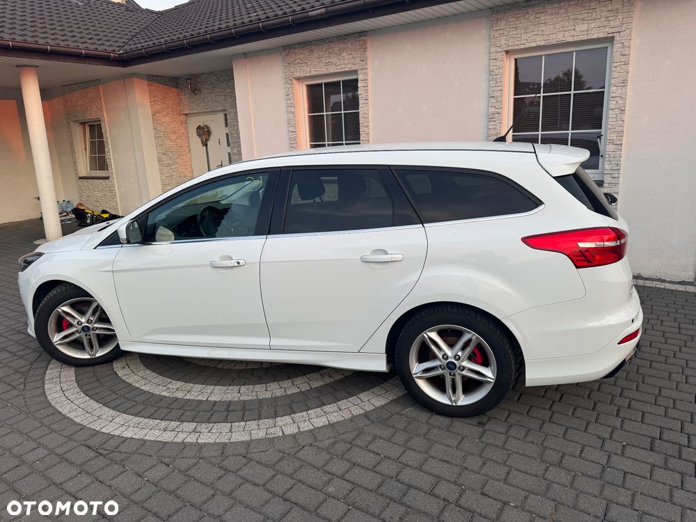 Ford Focus 1.0 EcoBoost Titanium - 11