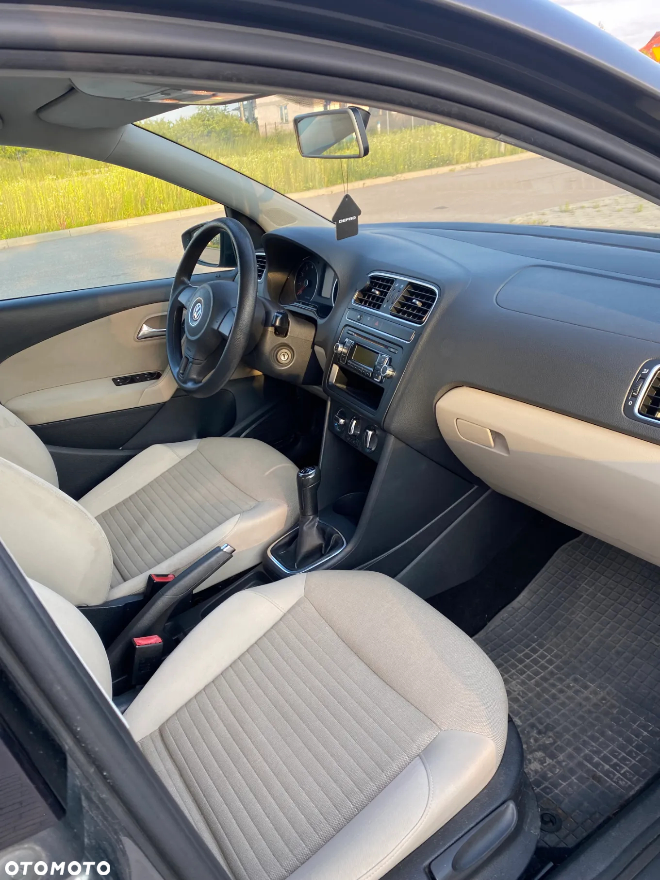 Volkswagen Polo - 8