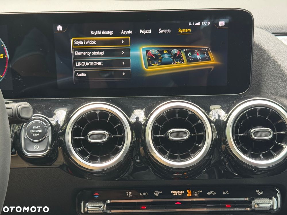 Mercedes-Benz GLA 180 d Business Edition - 24