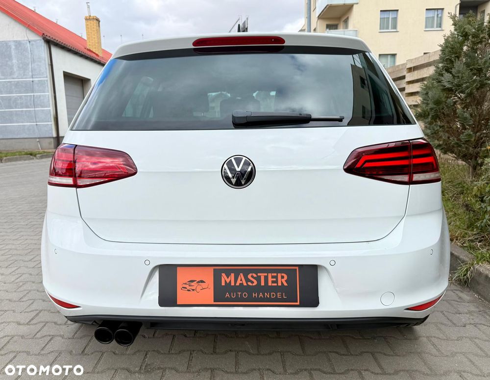 Volkswagen Golf - 16