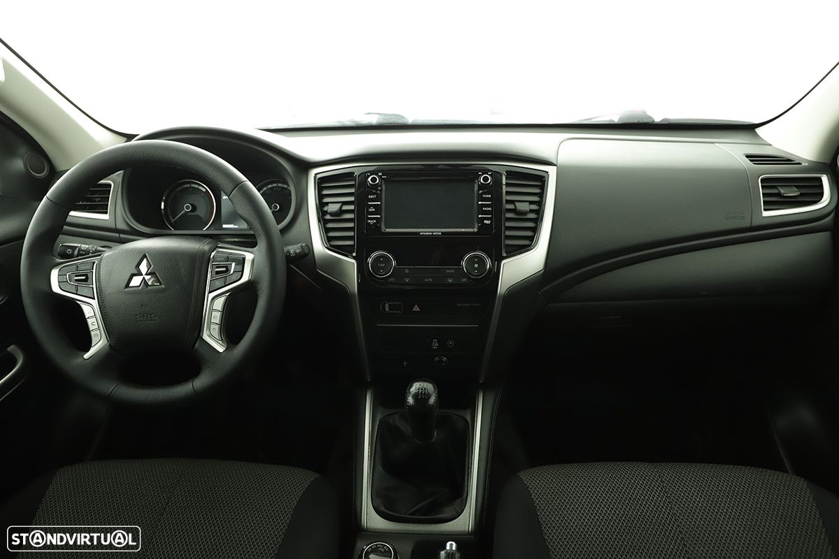 Mitsubishi l 200 2.3 di-d strakar club intense 4wd - 8