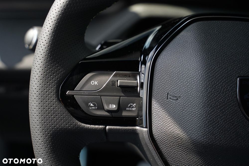 Peugeot 308 1.2 mHEV GT S&S e-DCS6 - 11