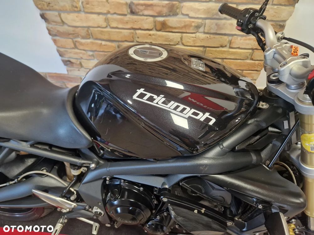 Triumph Street Triple - 19
