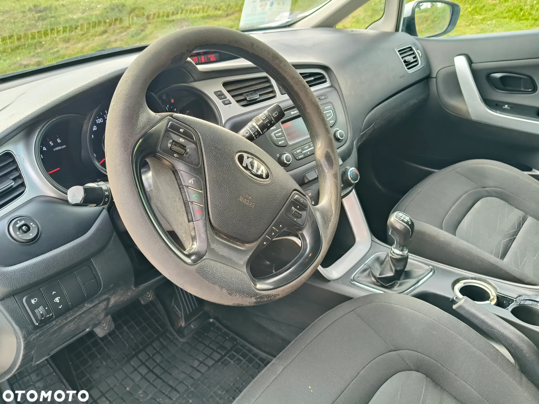 Kia Ceed - 12