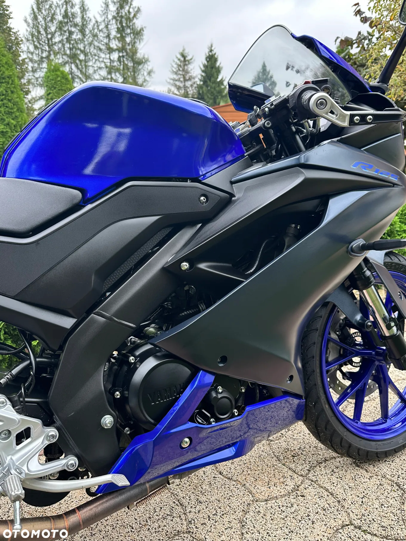 Yamaha YZF - 19