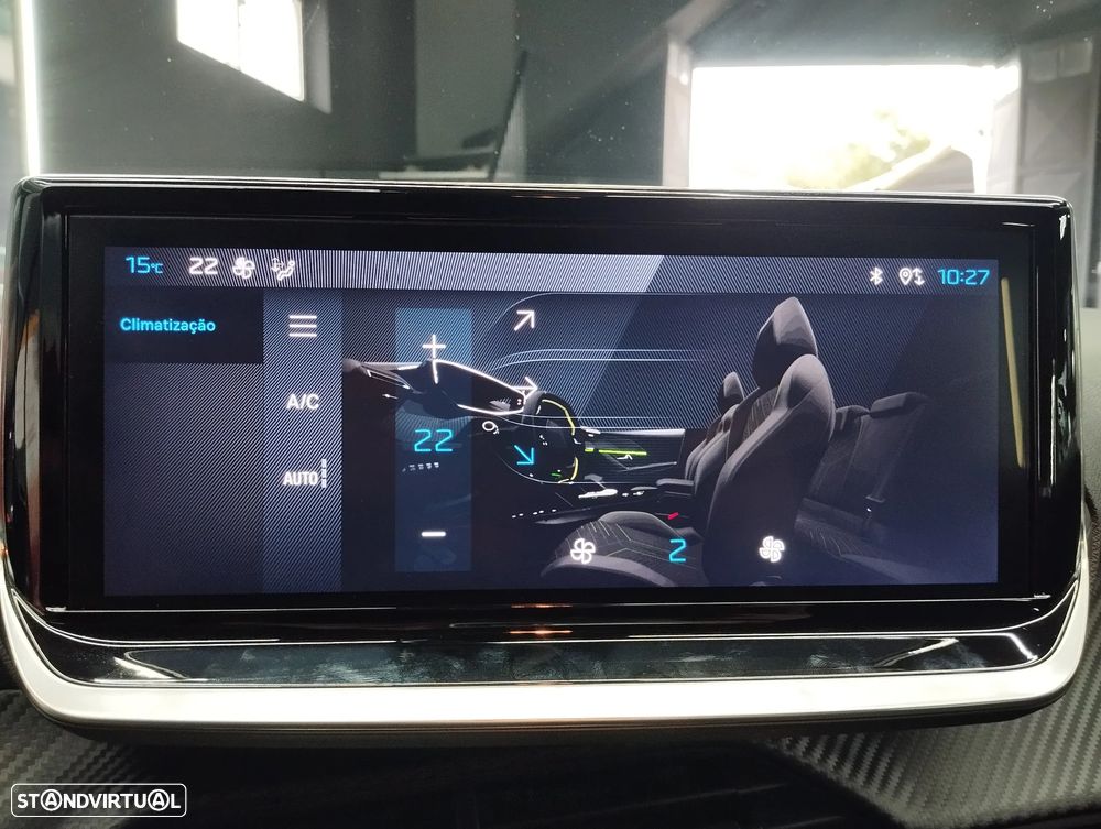 Peugeot 208 1.2 Hybrid Allure e-DCS6 - 29