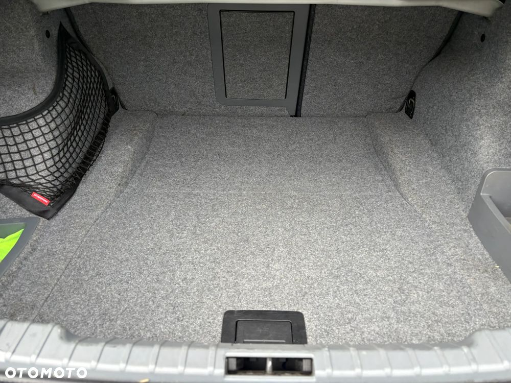 BMW Seria 3 320i Edition Sport - 10