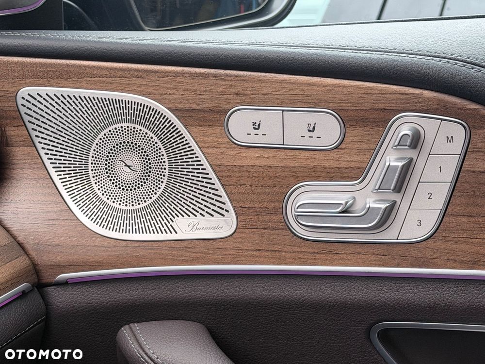 Mercedes-Benz GLS - 11