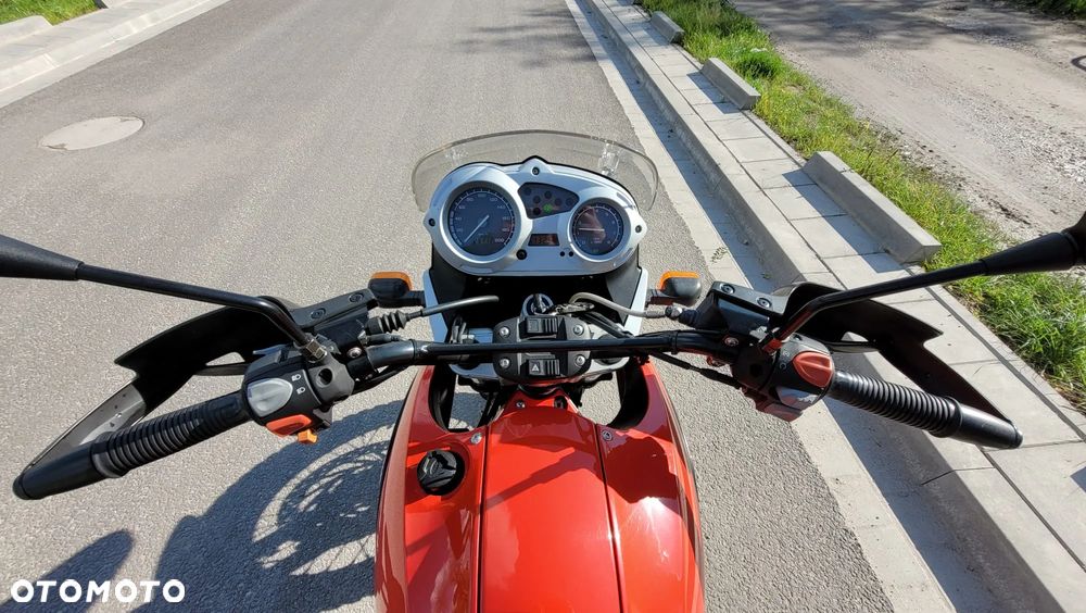 BMW F - 15