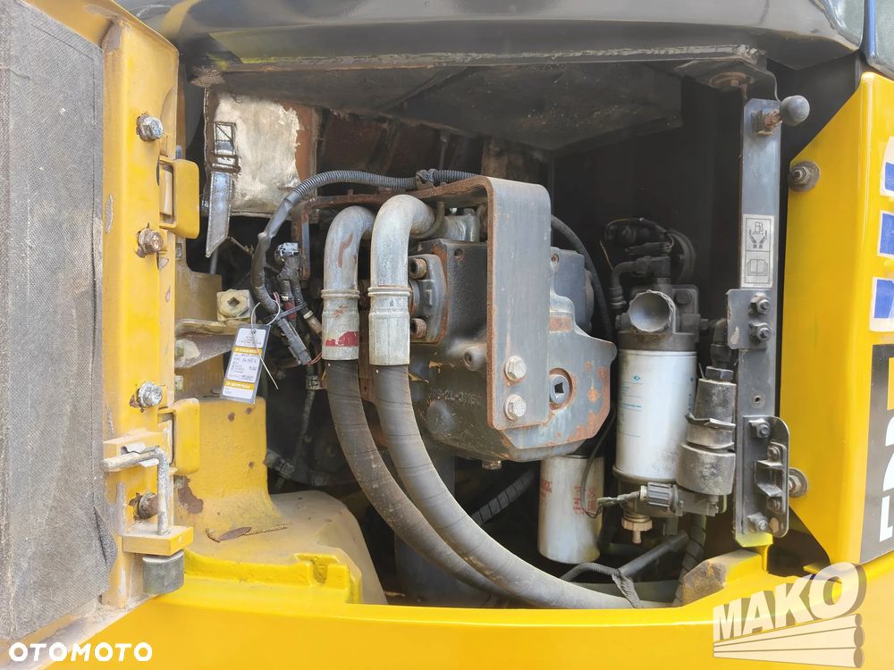 Komatsu PC228USLC-3 - 12