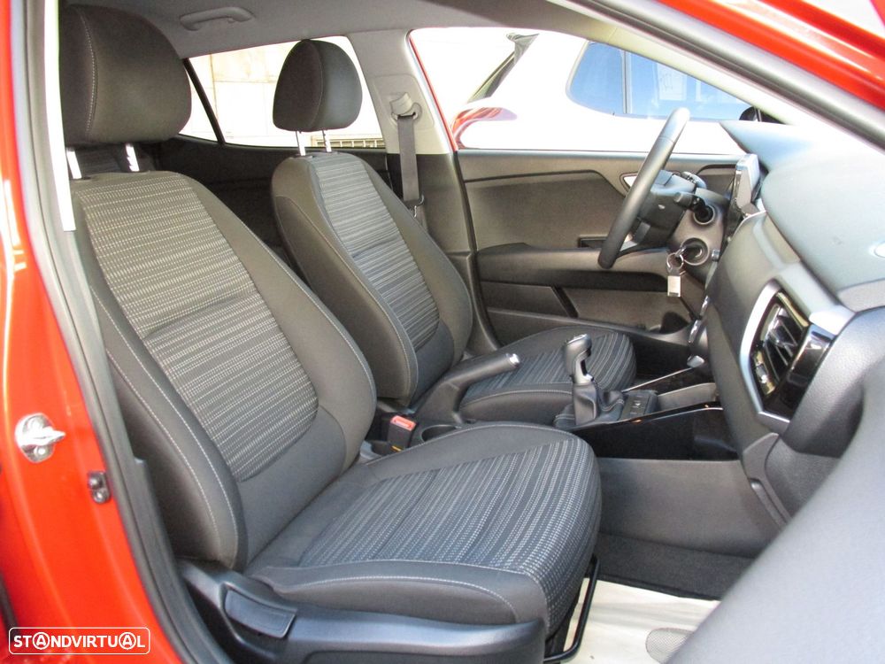 Kia Stonic 1.0 T-GDI Drive - 16
