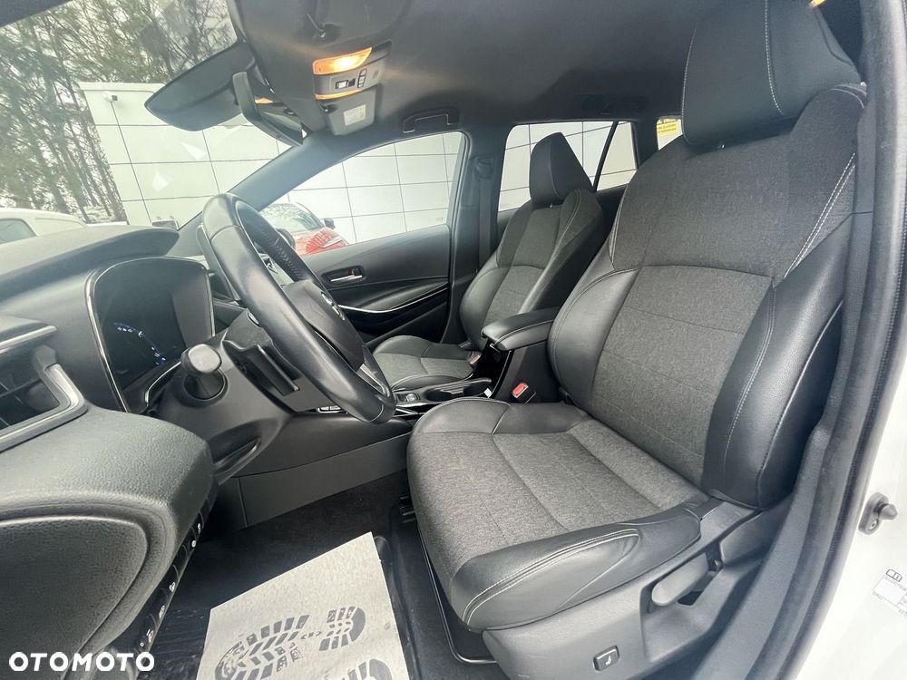 Toyota Corolla 2.0 Hybrid Comfort - 26