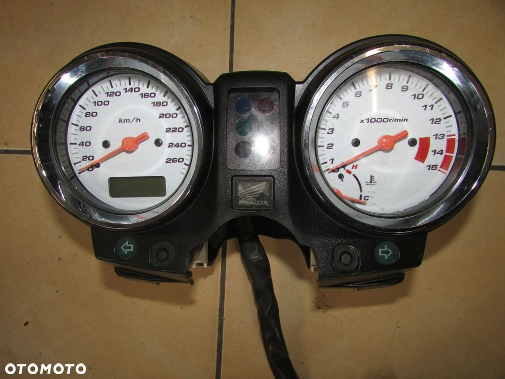 Honda CB 600 Hornet PC36 licznik zegar uszkodzony - 1